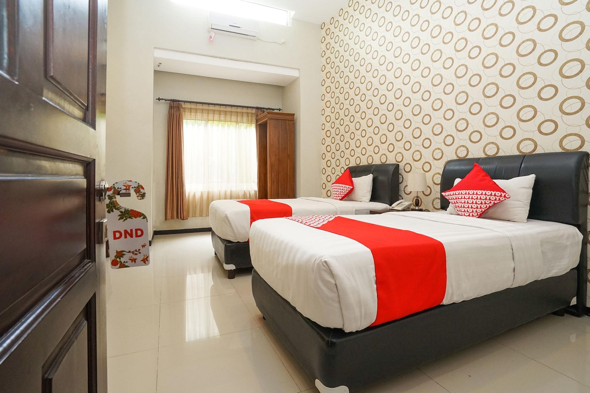 Oyo 282 Putri Utari Residence Malang Zewnętrze zdjęcie