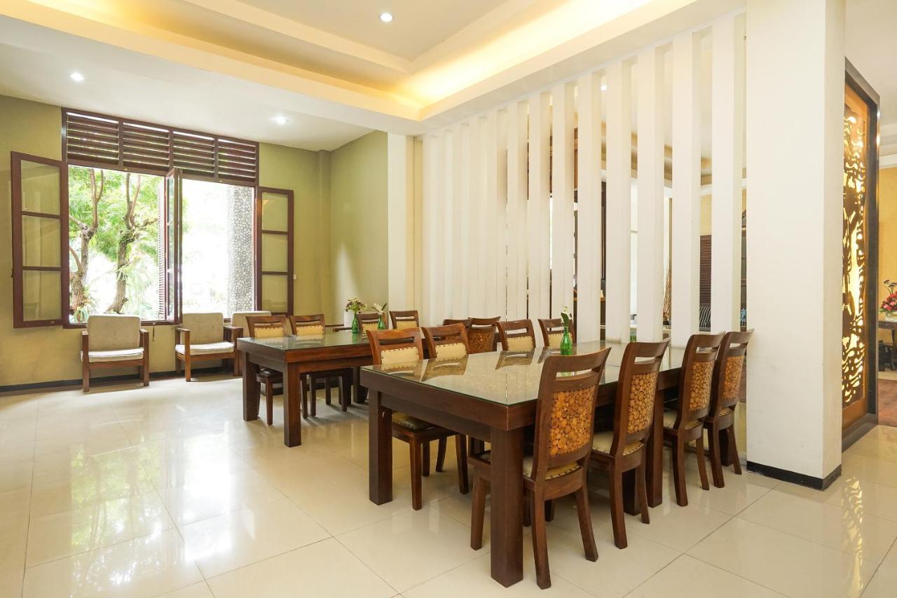 Oyo 282 Putri Utari Residence Malang Zewnętrze zdjęcie