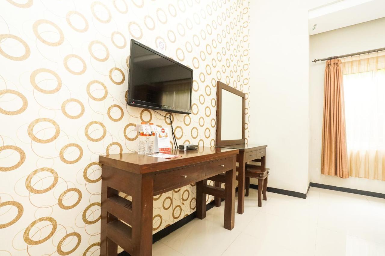 Oyo 282 Putri Utari Residence Malang Zewnętrze zdjęcie